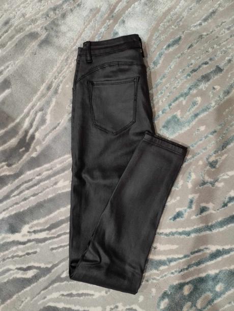 Dámske koženkové nohavice, 38