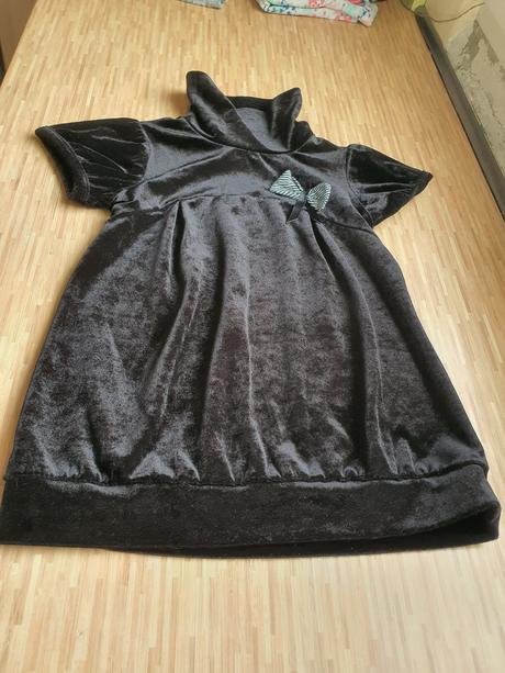 Zamatove saty na styl wednesday, palomino,104