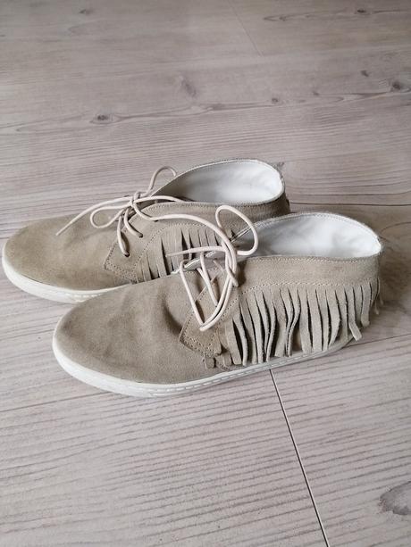 Topánky so strapcami, 39