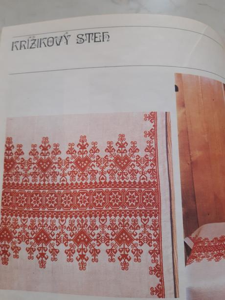 Kniha čaro výšivky, 