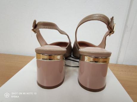 Lodičky s otvorenou pätou, 36