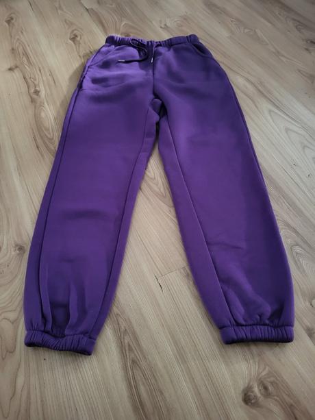 3ks tepláky nové, xs