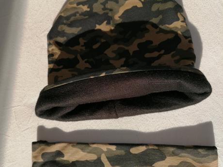 Set - čapica a nákrčník, 