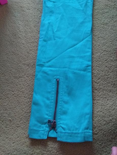 Ľahké nohavice, 34