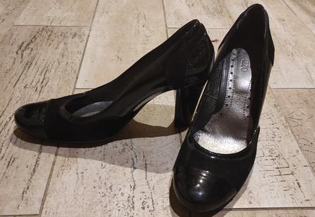 Čierne lodičky elegantne, 39