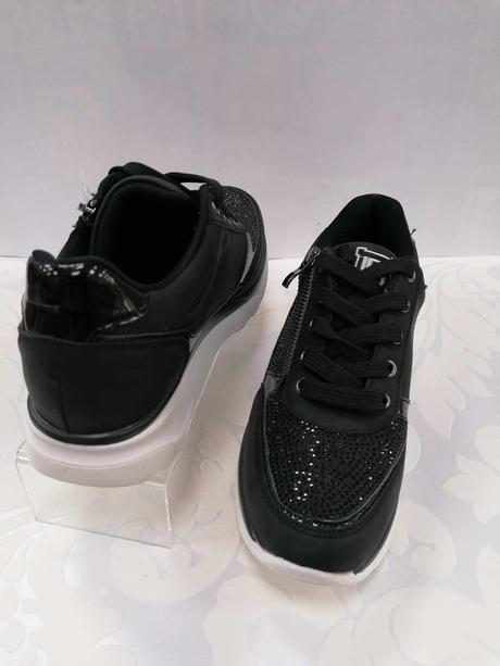 Dámske botasky zn. laura biagiotti 20500306 +z, 38 / 39