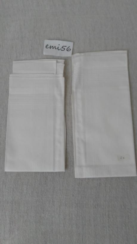 3354. rôzne vreckovky,