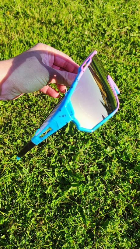 Športové slnečné okuliare,