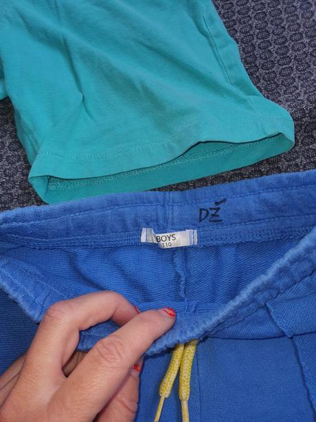 2xkratase 110 cena spolu 1.5 eur, 110