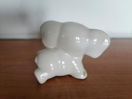 Porcelánový slovník pre šťastie, 