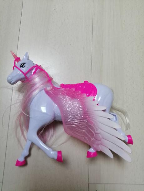 Konik jednorozec pre barbie, 
