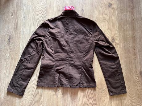 Zaujímavé sako s volánikmi zn. marssel, xs