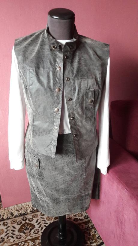 Komplet vesta + sukňa, 36 / 38 / 40 / 42