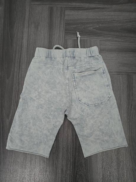 Despacito kraťasy, 134