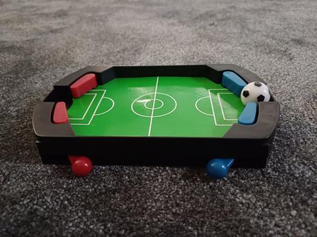 Maly stolovy futbal, 