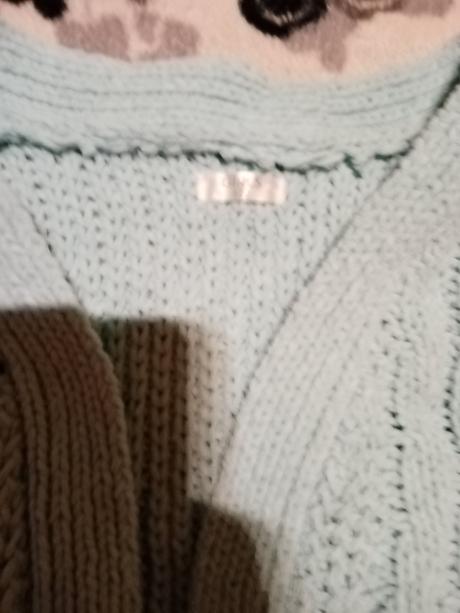 Sveter pre dievčatá, 122