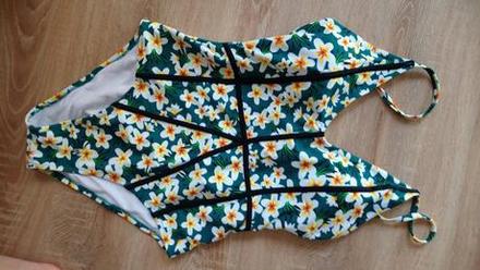 Cele plavky, ad style,s