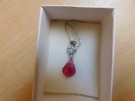 Retiazka  s prísvekom swarovski, swarovski