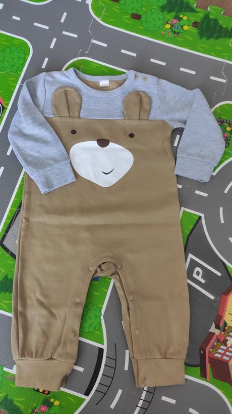 Pyžamko/overal na spanie, 86