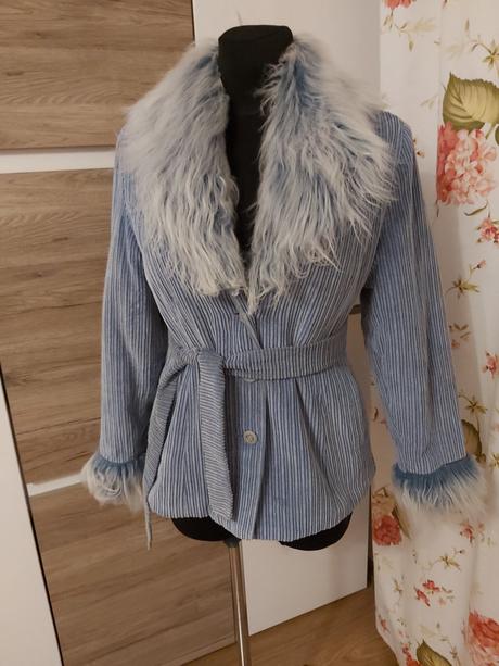 Kabat z kozusinkou, m