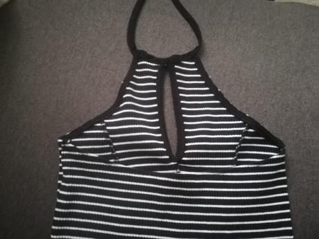 Tricko s viazanim okolo krku, gate,s