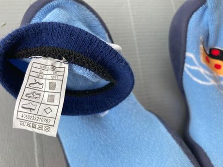 Ponozkove capacky/topanky, lupilu,28