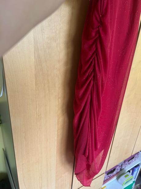 Spoločenské šaty, 44