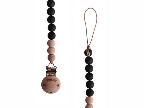 Klip mushie cleo na cumlík black,
