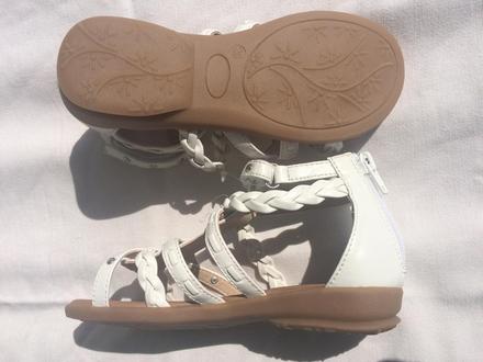 Remienkové sandálky, 29