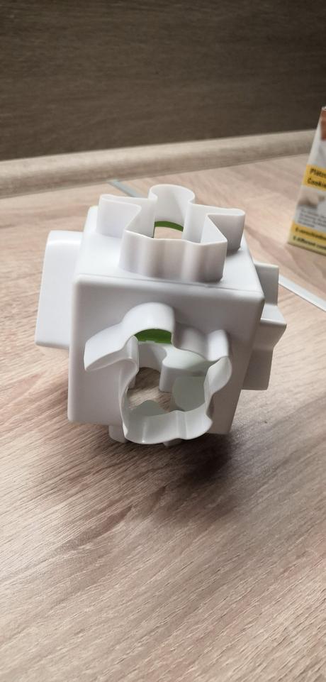 Formička na medovníčky/koláčiky,