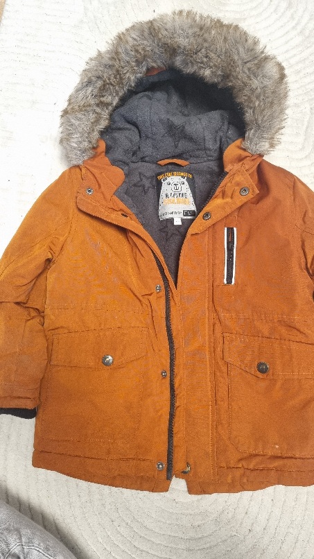 Velmi tepla bunda, f&f,110