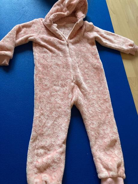 Pyzamovy overal, primark,104