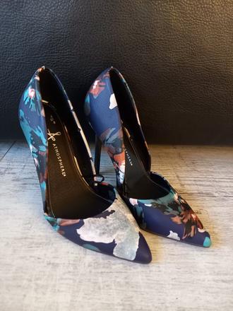 Nádherné lodičky, atmosphere,37