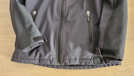 Zateplena softshellova bunda, c&a,152