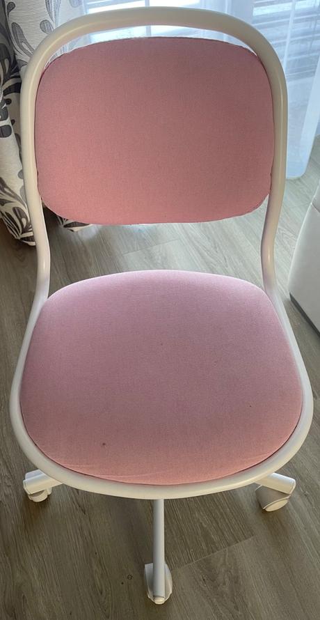 Stolička dievčenská, 