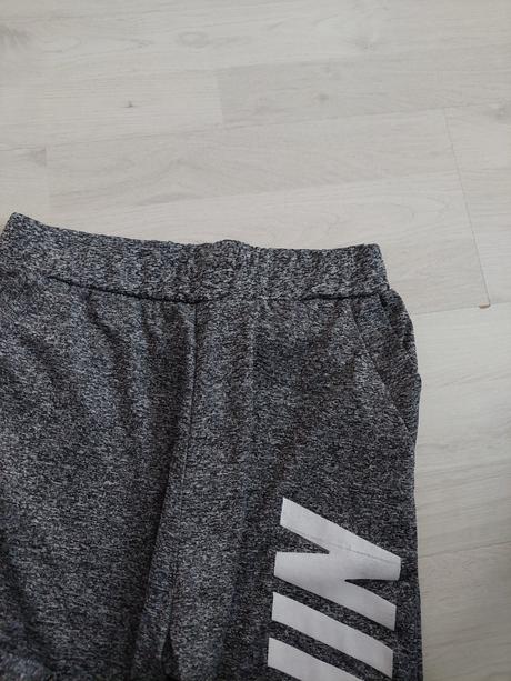 Športové tepláky-legíny s, nike,s