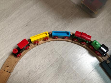 Drevená ikea vlaková dráha, 