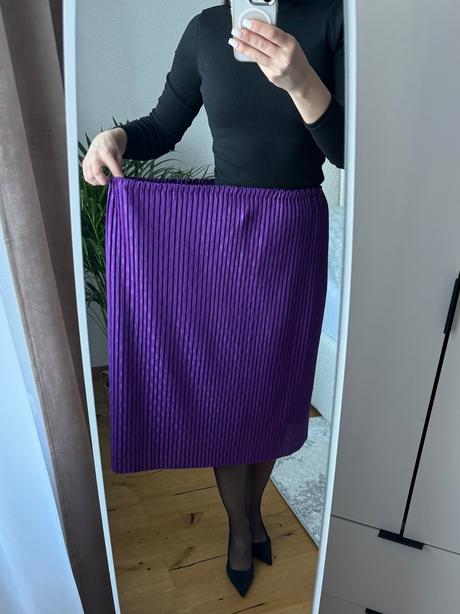 Plisovaná sukňa, m