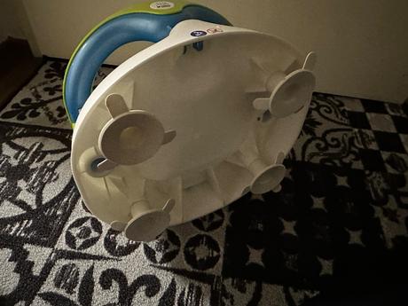 Sedadlo do vane / rotho babydesing,