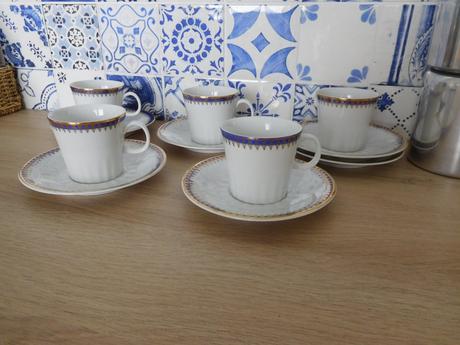 Porcelánové šálky made in čechoslovákia, 