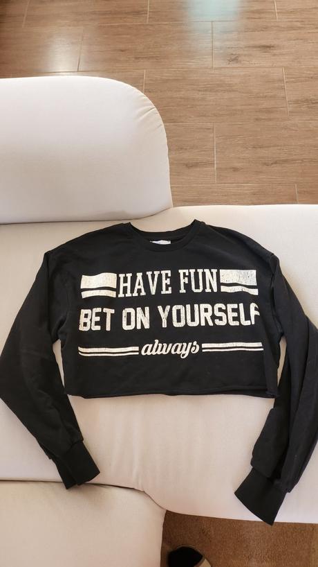 Dámska crop mikina s, bershka,s