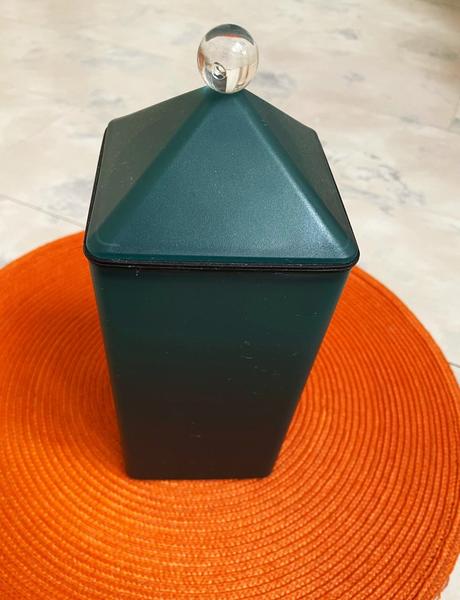 Plastové dekoratívne dózy / 2 ks, 