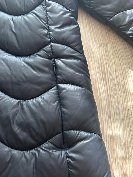 Krásna prešívaná bunda značky reserved, reserved,146