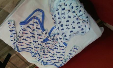 Súprava troch body 1,90eur, 74