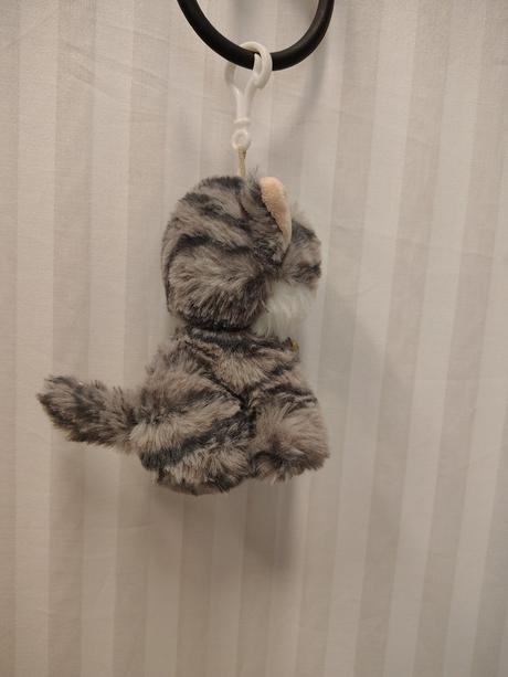 Plyšový prívesok chundelatá  mačička, 13 cm, 