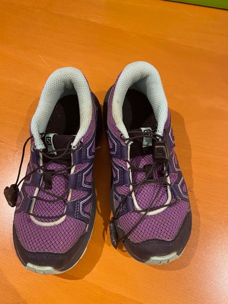 Trekové topánky, salomon,30