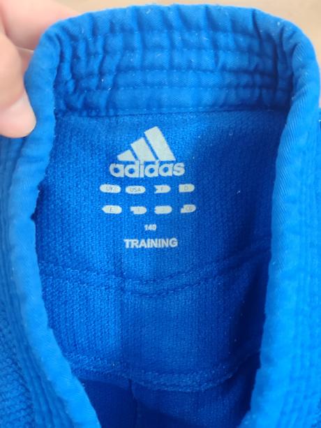 Kimono judo adidas, 140