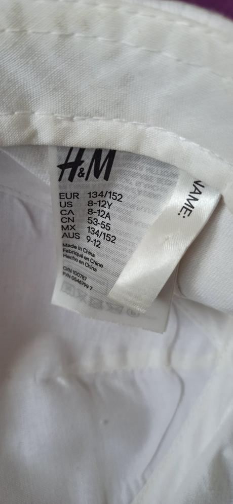 Šiltovka, biela, nosena, h&m,134