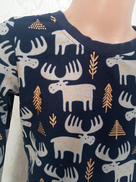 Tmavomodro-zlaté pyžamo vrch so sobmi next (5r.), next,110