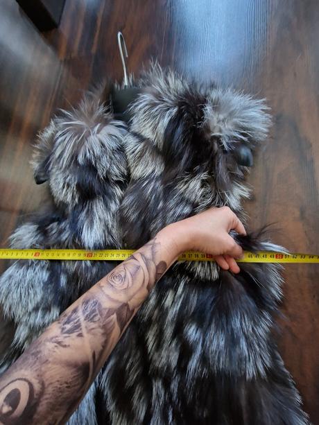 Pravá kožušinova vesta, líška, s